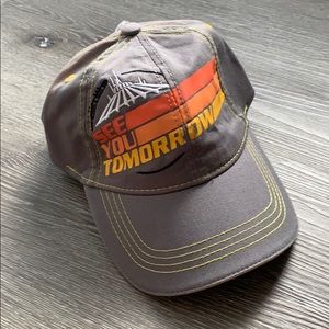 NWT! Disney Disneyland Adult Adjustable Hat